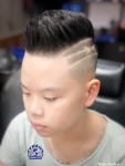 Faux hawk mid fade trẻ trung phù hợp nhiều phong cách