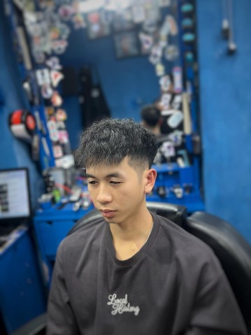 Tóc layer nam cho mặt vuông giúp cân đối gương mặt