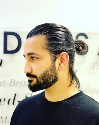Man bun kết hợp beard style đẹp chuẩn quý ông