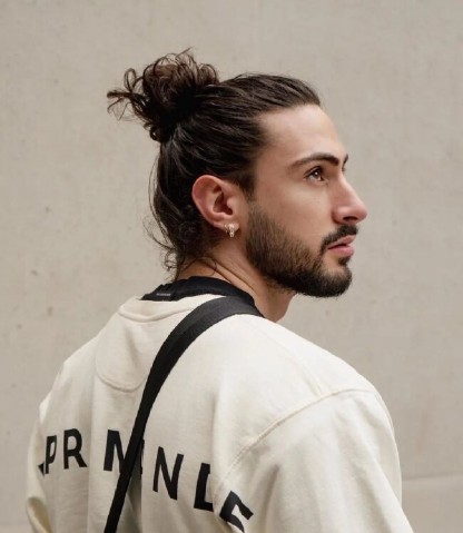 Man bun cho tóc dày nên chọn kiểu nào đẹp nhất?