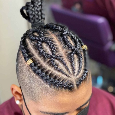 Tóc man bun buộc thấp đẹp lịch lãm trưởng thành