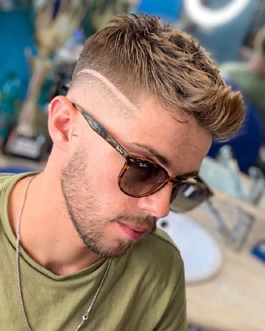 Kiểu tóc spiky nào đang hot nhất hiện nay?