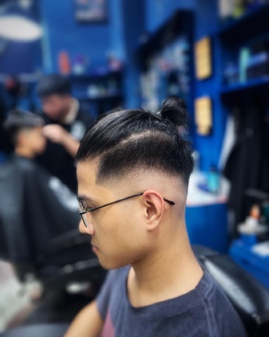 Tóc top knot cho mặt dài phù hợp kiểu nào đẹp nhất?